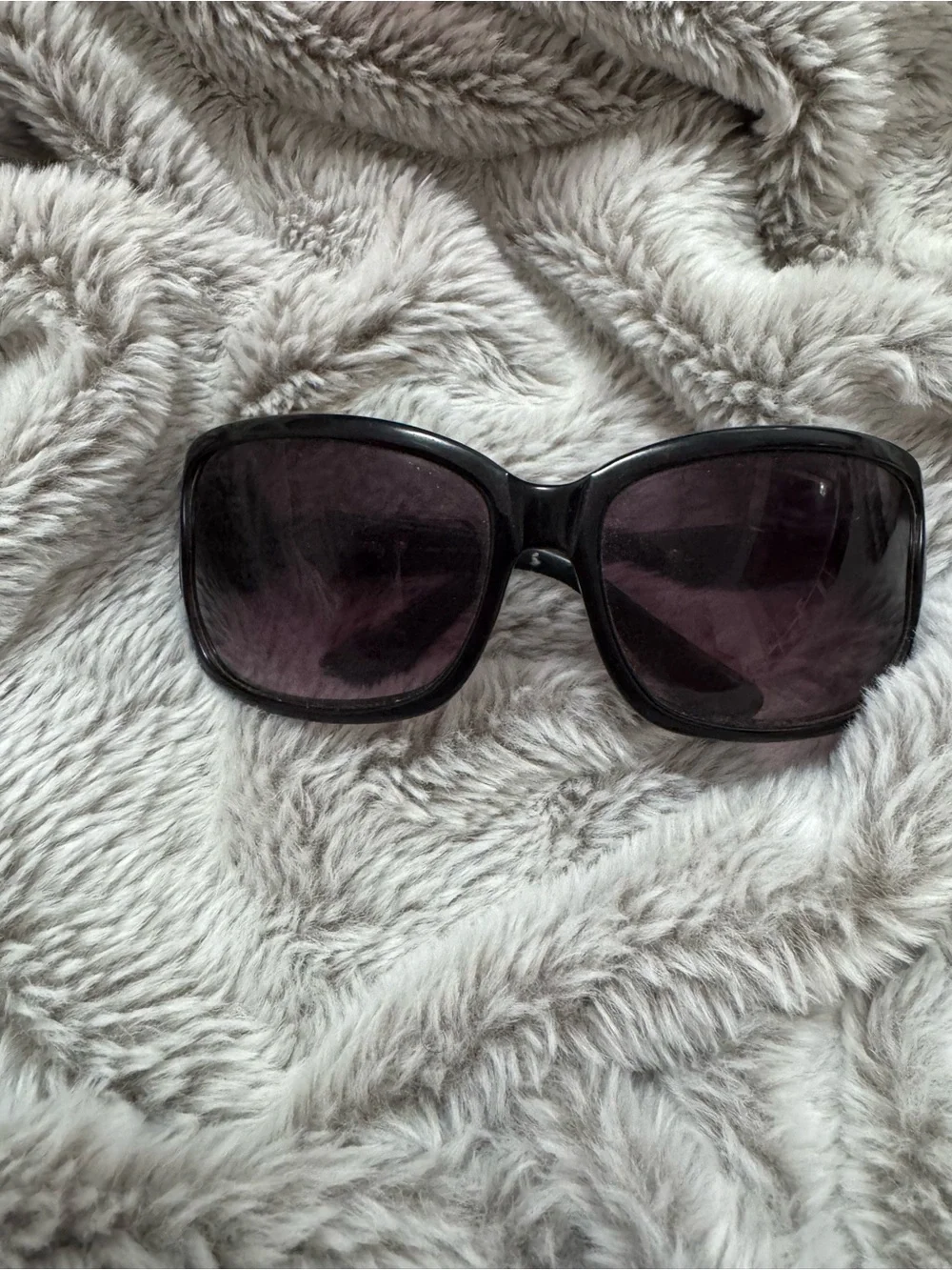 Michael Kors Women's Black Sunglasses with Dark Tinted Lenses